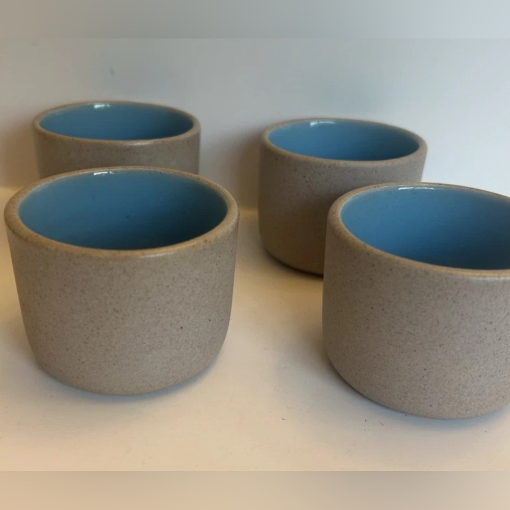 Vintage The Pigeon Forge Pottery Dogwood Cup 2" Tan And Blue Set Of 4 Pre-owned